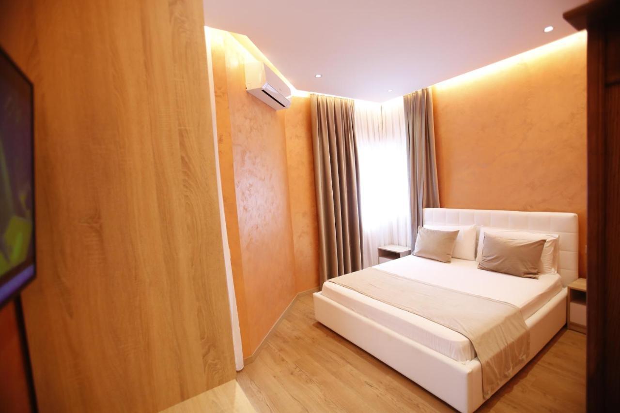 Hotel Akropoli Тирана Экстерьер фото