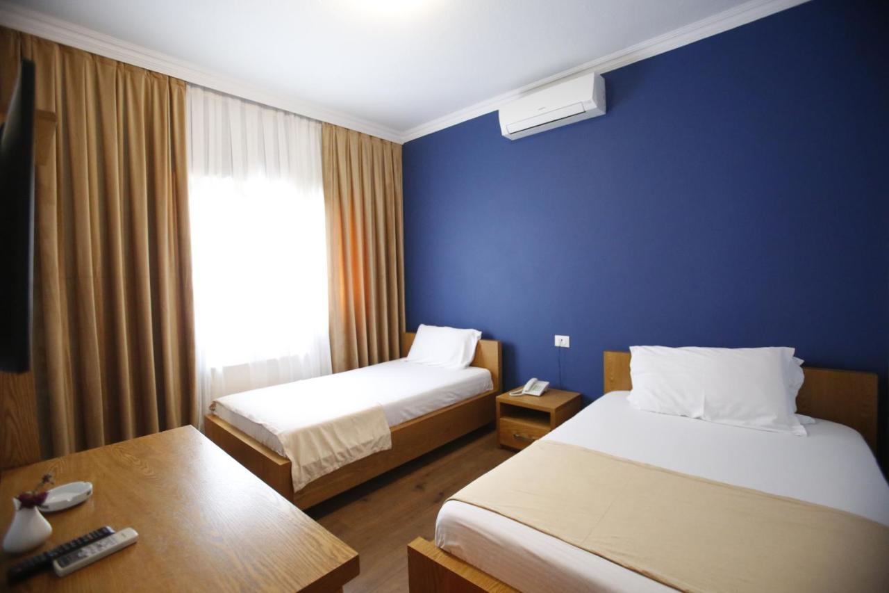 Hotel Akropoli Тирана Экстерьер фото